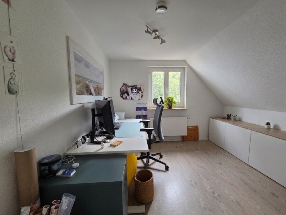 Zimmer DG Einfamilienhaus M�lln
