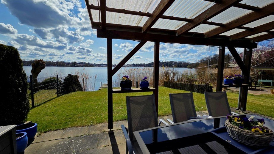 Blick auf den Ziegelsee Ferienhaus M�lln