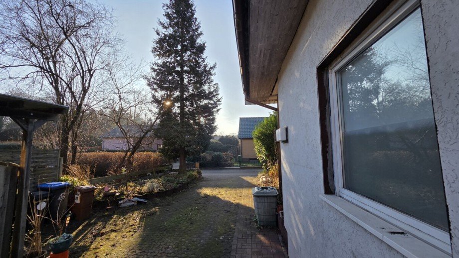 Auffahrt Doppelhaush�lfte M�lln