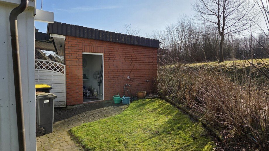 R�ckansicht Garage Bungalow Breitenfelde