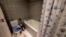 Badezimmer Wohnen direkt am Wald: Bungalow mit gro�em Grundst�ck in naturnaher Lage von M�lln zu verkaufen