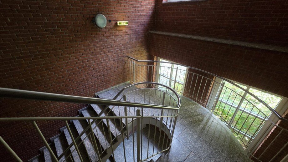 Treppenaufgang B�rohaus Alt M�lln