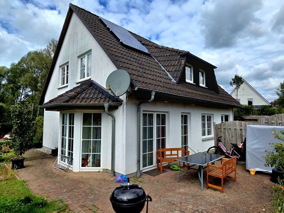R�ckansicht Einfamilienhaus Lehmrade