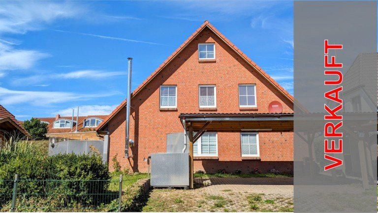 Verkauft Ratzeburg Doppelhaush�lfte RUHIGE WOHNLAGE | DOPPELHAUSH�LFTE IN RATZEBURG | �BERDACHTE TERRASSE | CARPORT