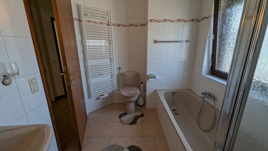 Vollbad Reihenendhaus B�chen