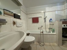Badezimmer Wohnen mit Blick auf den M�llner Kurpark: 2-Zimmer Eigentumswohnung in zentraler Lage in M�lln zu verkaufen!