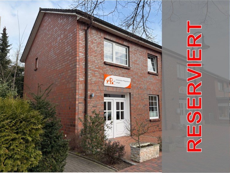 reserviert Schwarzenbek Mehrfamilienhaus Vermietetes Mehrfamilienhaus in Stadtn�he zur Anlage zu verkaufen | Rendite ca. 5% | Gewerbeeinheit + 2 Wohnungen | provisionsfrei