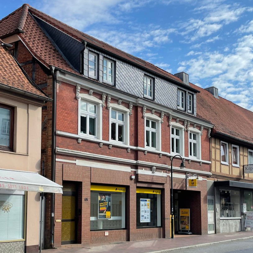 Stra�enseite Haus M�lln